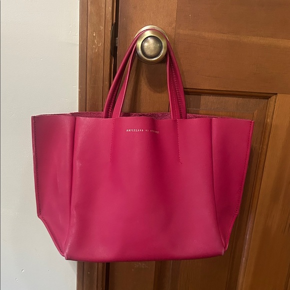 AMPERSAND AS APOSTROPHE Tote Bag with removable pouch - Picture 1 of 11